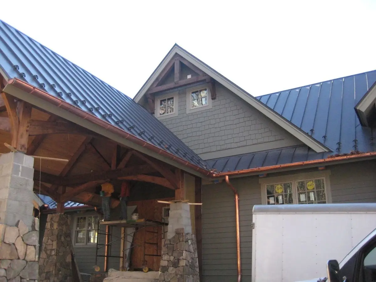 Craftsman Roofing team delivering quality roofing work in River Falls